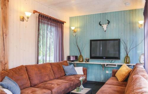 Eight-bedroom Holiday Home In Bruchterveld