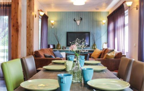 Eight-bedroom Holiday Home In Bruchterveld