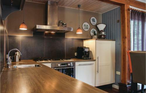 Eight-bedroom Holiday Home In Bruchterveld