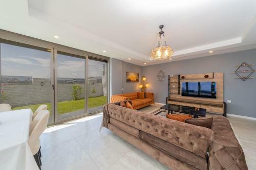 Luxury Villa With Private Pool Close To Lara Beach