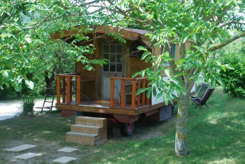 Bed & Breakfast Roulotte Minute Papillon