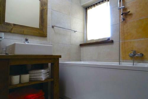 Pannonian Duplex Houses - Happy Rentals