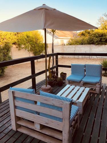 Caba�a A Pasos Del Mar En Algarrobo