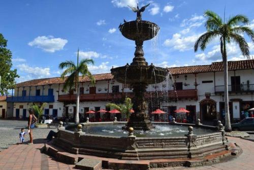 Hermoso Apartasol En Santafe De Antioquia.