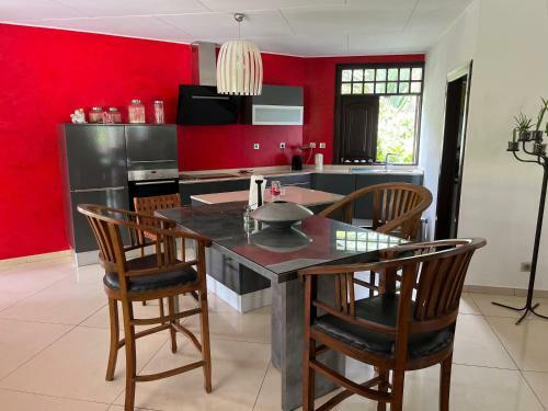 Villa Maison De Charme : Coin De Paradis - 250m2