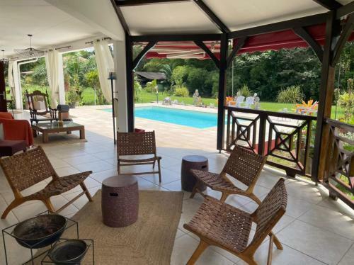 Villa Maison De Charme : Coin De Paradis - 250m2