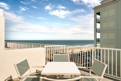 Hotel Quality Inn & Suites Beachfront