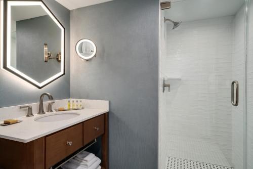 Hotel Quality Inn & Suites Beachfront