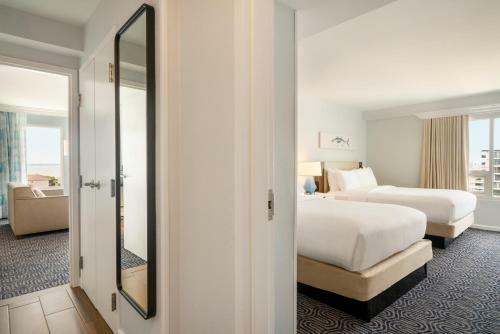 Hotel Quality Inn & Suites Beachfront