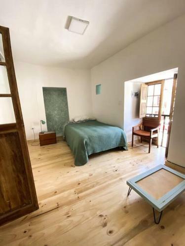 New Renovated Apartment (7 Min Walk Main Square)