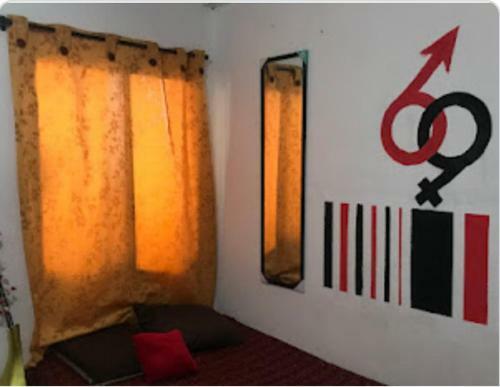 Private Double Room, Few Steps To Castle And Walled Fast Wifi