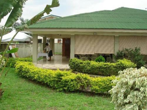 Hotel Jayliz Lodge Adenta,accra