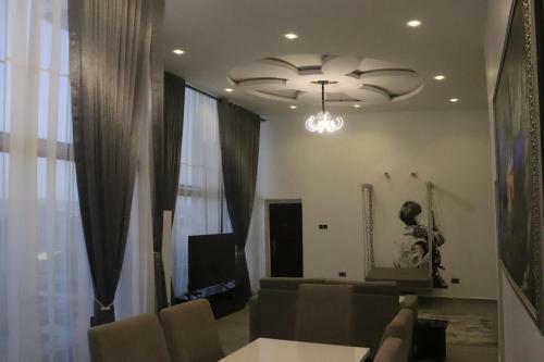 Court Apartment