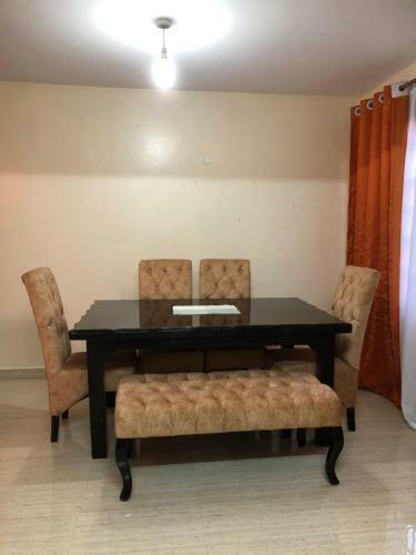 Apartamento 3-br Mansionette Victoria Gardens