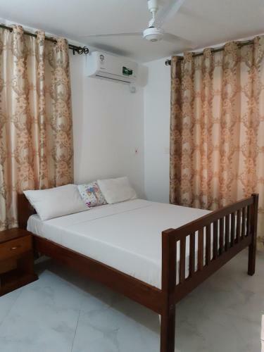 Bed & Breakfast Fahamu Luxury Bamburi