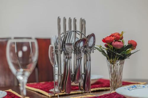 Bed & Breakfast Cytonn Apartments In Ruaka