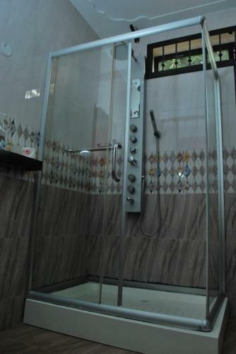 Jacuzzi City Home