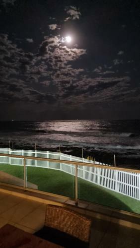 Beachfront @ Driftwood 6 Luxury Family Apartment