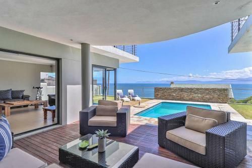 Villa 72 On Vyfer - Family Friendly Whale Watching