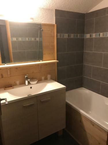 Hotel H�tel Restaurant Bellec�te