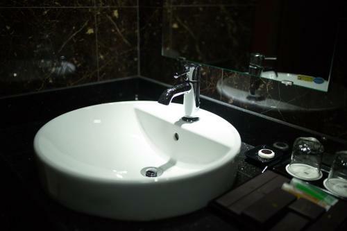 Ha Long Trendy Hotel