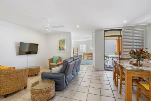 Apartamento Homely 2 Br Apt At Coolum Beach W Pool