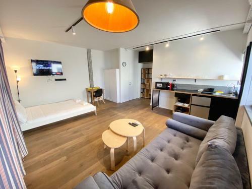 Allenby 14 - By Beach Apartments Tlv