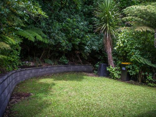 Cedar Cottage - Tairua Holiday Home