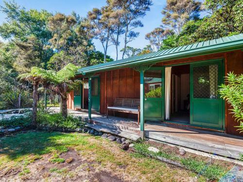 Te Aho Lodge - Turangi Holiday Home