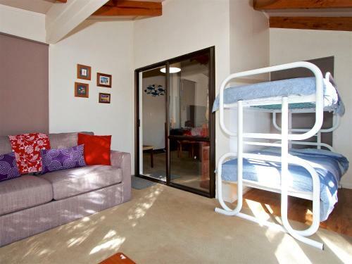 Koura Lodge - Turangi Holiday Home
