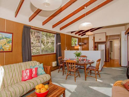 Casa Caramba - Whitianga Holiday Home