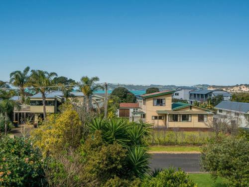 Casa Caramba - Whitianga Holiday Home