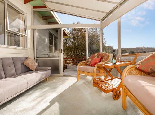 Casa Caramba - Whitianga Holiday Home