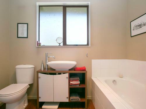 Cute On Kew - Taupo Holiday Home
