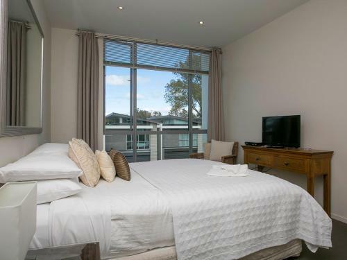 Marinaside Villa - Taupo Holiday Apartment