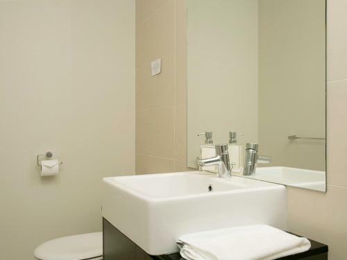 Marinaside Villa - Taupo Holiday Apartment