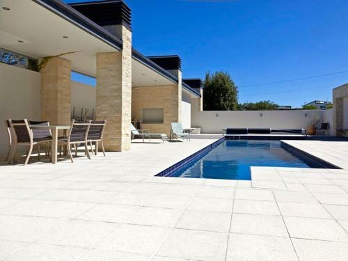 Marinaside Villa - Taupo Holiday Apartment