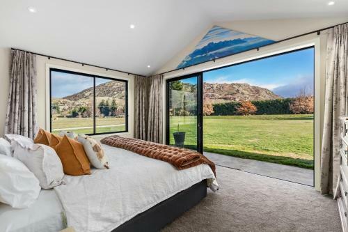 Travellers Retreat Live The Dream