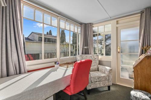Silkwood Cottage - Richmond Holiday Home