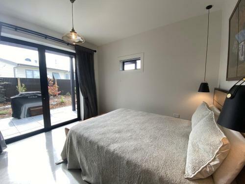 Black Stilt Retreat, Stunning Luxury Property