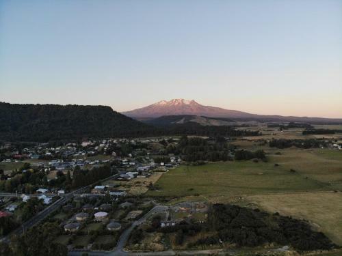 Mangawhero - Modern Yurt Style Chalet, Ohakune