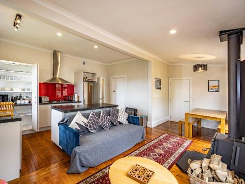 Old Railway Cottage - Ohakune Holiday Home