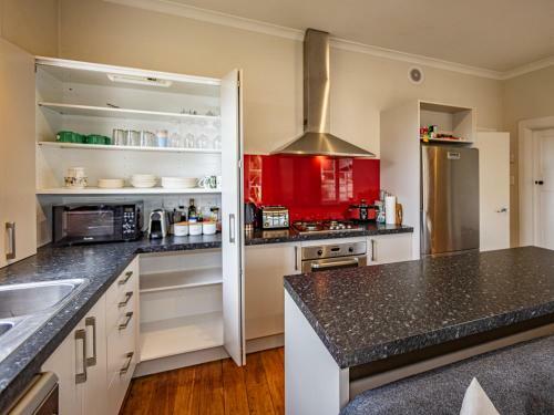Old Railway Cottage - Ohakune Holiday Home