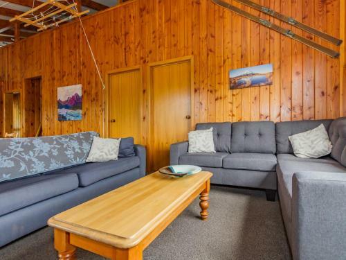 Bluebird Spa Chalet - Ohakune Holiday Home