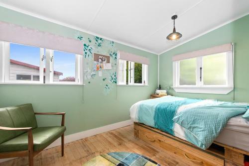 Devon Cottage - Rotorua Holiday Home