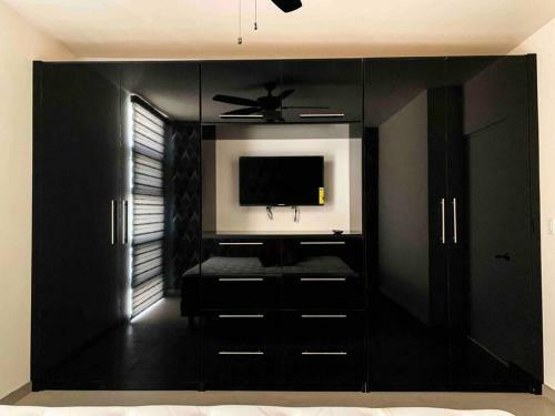 New House / Vip / 1 Block To The Beach
