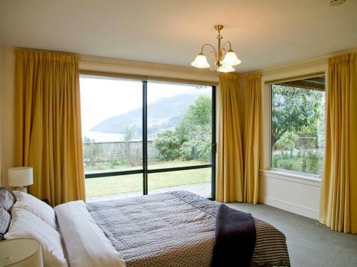 Queenstown Views - Queenstown Holiday Home