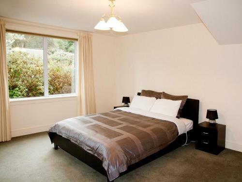Queenstown Views - Queenstown Holiday Home