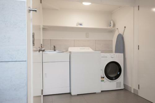 Town Centre House. Perfect For Families And Groups