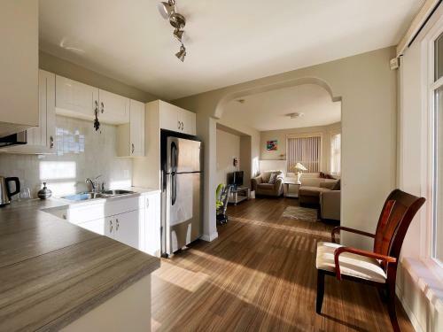 Villa With Amazing Garden And Comfortable Rooms